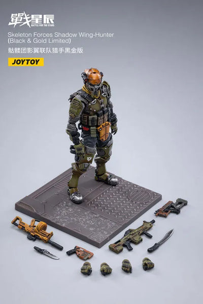 1/18 Battle for the Stars Skeleton Forces Shadow Wing-Hunter (Black & Gold Limited)ㅤ – JOYTOY – ActionFigureBrasil