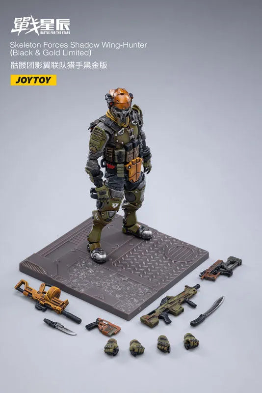 1/18 Battle for the Stars Skeleton Forces Shadow Wing-Hunter (Black & Gold Limited)ㅤ – JOYTOY – ActionFigureBrasil