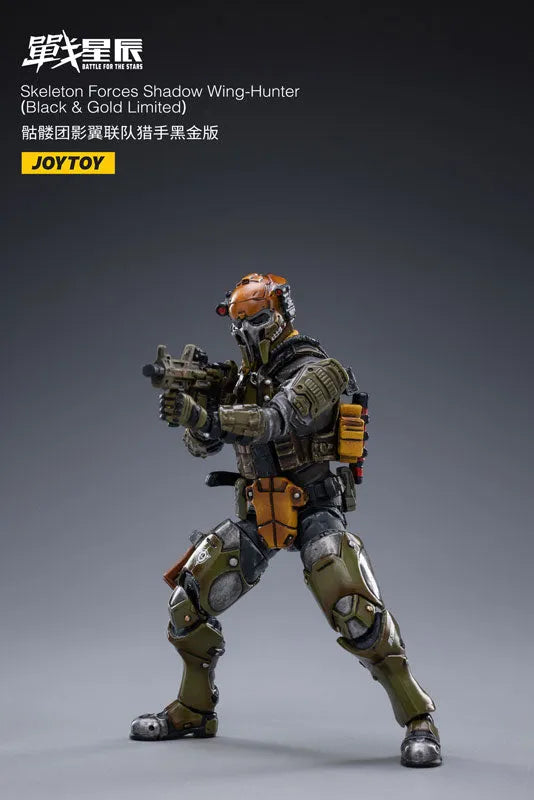 1/18 Battle for the Stars Skeleton Forces Shadow Wing-Hunter (Black & Gold Limited)ㅤ – JOYTOY – ActionFigureBrasil