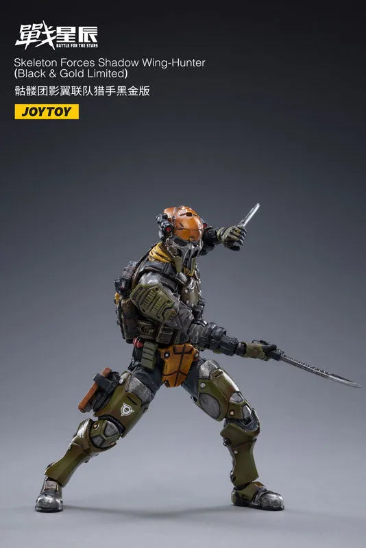 1/18 Battle for the Stars Skeleton Forces Shadow Wing-Hunter (Black & Gold Limited)ㅤ – JOYTOY – ActionFigureBrasil