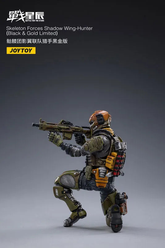 1/18 Battle for the Stars Skeleton Forces Shadow Wing-Hunter (Black & Gold Limited)ㅤ – JOYTOY – ActionFigureBrasil