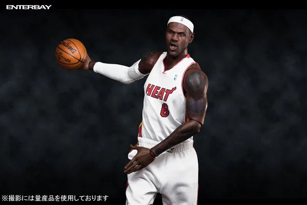 1/6 Real Masterpiece Collectible Figure NBA Collection LeBron Jamesㅤ – Enterbay – ActionFigureBrasil