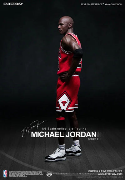 1/6 Real Masterpiece Collectible Figure NBA Collection Michael Jordan "I'm Legend #23" Load Uniform Ver.ㅤ – Enterbay – ActionFigureBrasil — ângulo diferente
