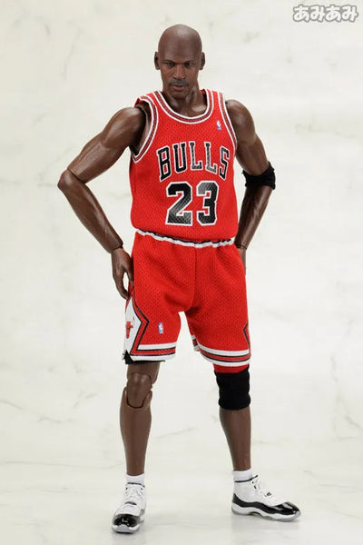 1/6 Real Masterpiece Collectible Figure NBA Collection Michael Jordan "I'm Legend #23" Load Uniform Ver.ㅤ – Enterbay – ActionFigureBrasil — com base expositora