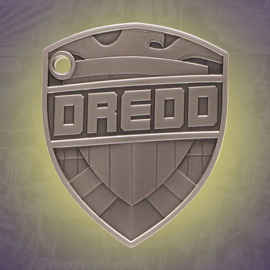 2000 AD - Judge Dredd Badge 2025 - LIMITED EDITION: 999 – 101 Collectibles – ActionFigure Brasil
