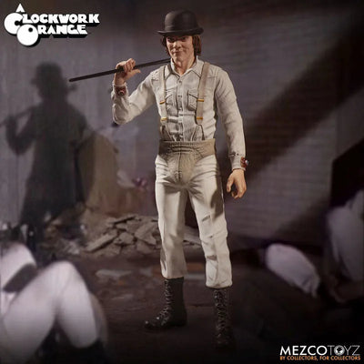 A Clockwork Orange - Alex DeLarge 12 Inch Action Figure(Provisional Pre-order)ㅤ – Mezco – ActionFigureBrasil — ângulo diferente