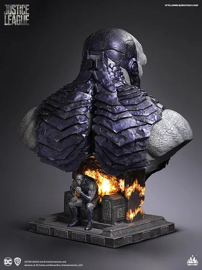 Busto de tamaño natural de Batman, el Caballero Oscuro
