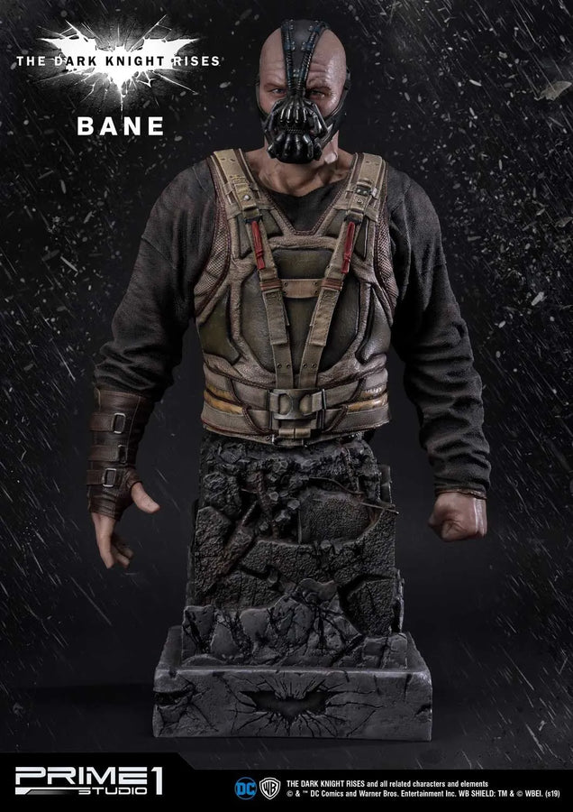 Busto de tamaño natural de Darkseid de la Liga de la Justicia