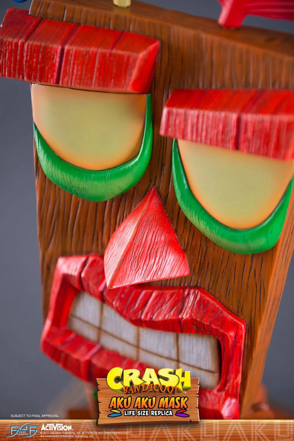 Aku Aku Mask - LIMITED EDITION: 500 – First 4 Figures – ActionFigure Brasil