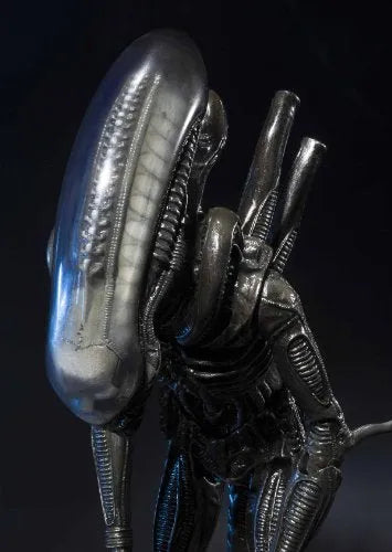 Alien - S.H.MonsterArts (Bandai)ㅤ – Bandai – ActionFigureBrasil — ângulo diferente