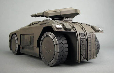 Aliens HCG Prop Replica 1/18 Scale Armored Personnel Carrier M577-APCㅤ – Hollywood Collectibles Group – ActionFigureBrasil — iluminação de estúdio