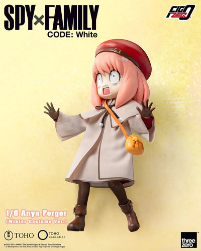 Anya Forger (Winter Costume Version) – Threezero – ActionFigure Brasil — close