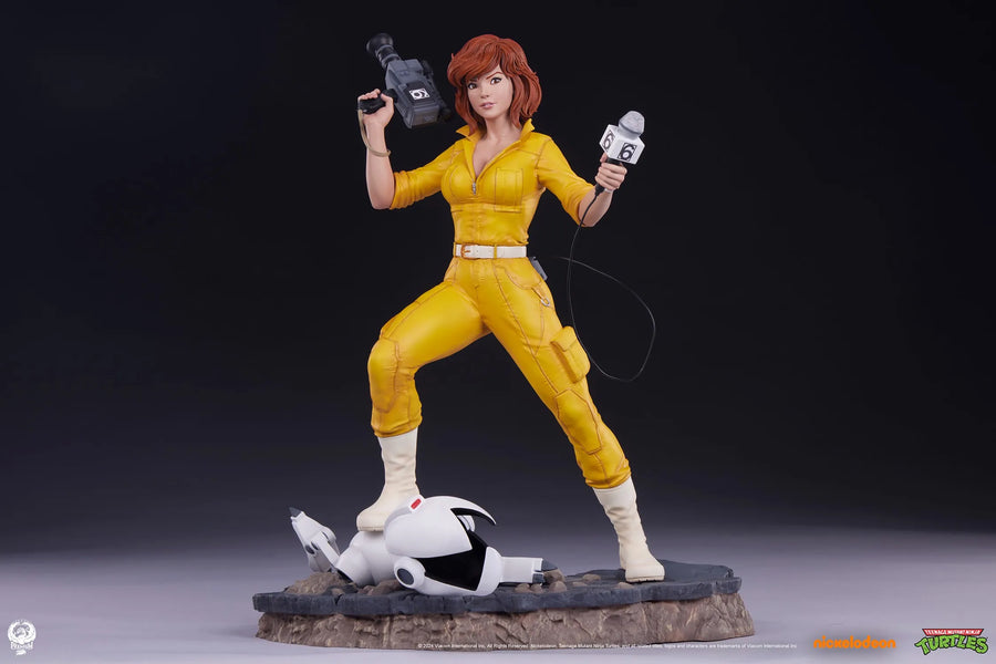 April O’Neil - LIMITED EDITION: 400 – PCS – ActionFigure Brasil