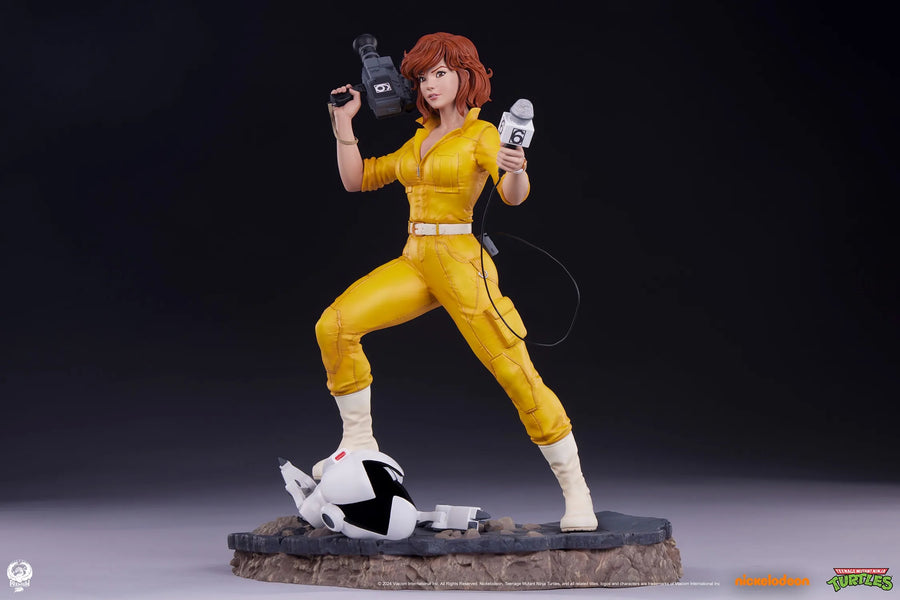 April O’Neil - LIMITED EDITION: 400 – PCS – ActionFigure Brasil