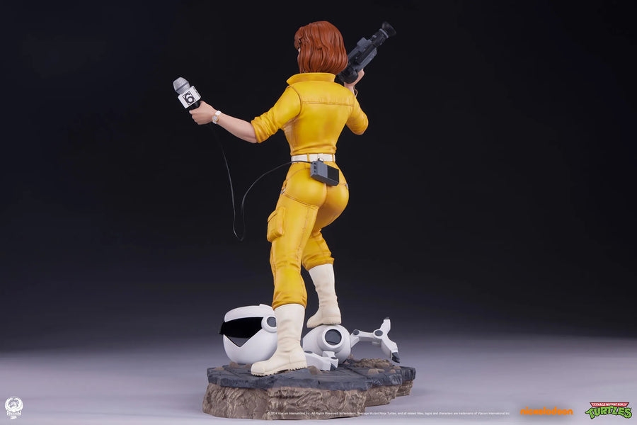 April O’Neil - LIMITED EDITION: 400 – PCS – ActionFigure Brasil