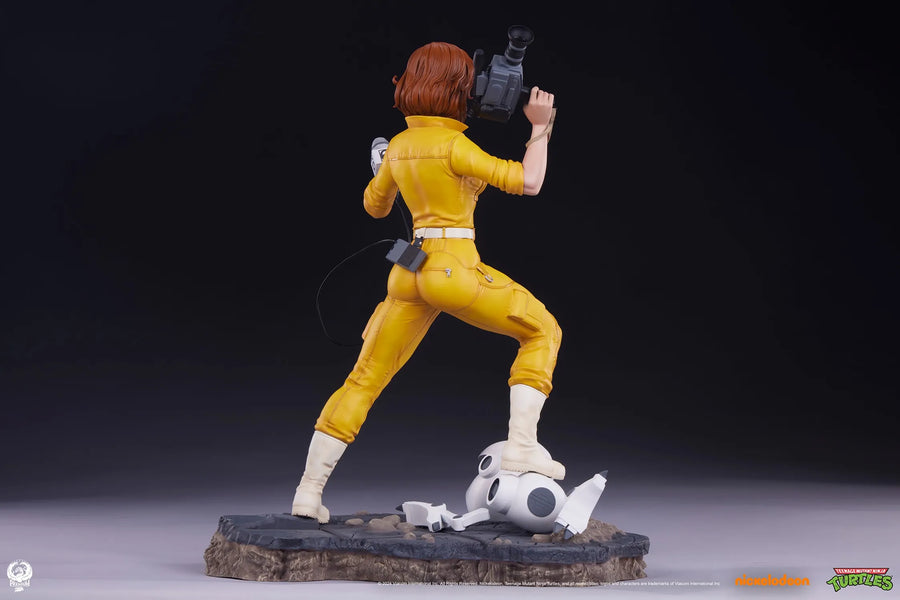 April O’Neil - LIMITED EDITION: 400 – PCS – ActionFigure Brasil