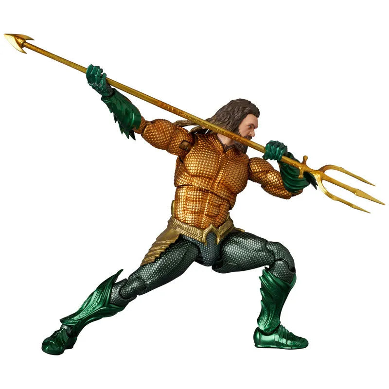 Aquaman and the Lost Kingdom - Aquaman - Mafex (No.267) - Gold ＆ Green Suit (Medicom Toy)ㅤ – Medicom Toy – ActionFigureBrasil