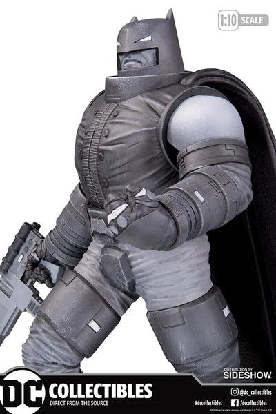 Armored Batman - LIMITED EDITION: 5000 – DC Direct – ActionFigure Brasil — embalagem