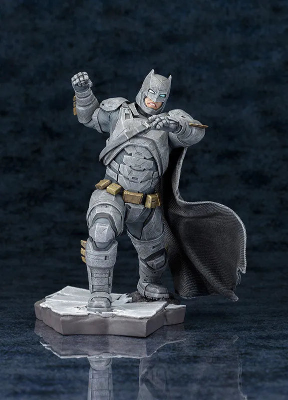ARTFX+ - Batman vs Superman Dawn of Justice: Batman DAWN OF JUSTICE 1/10ㅤ – Kotobukiya – ActionFigureBrasil