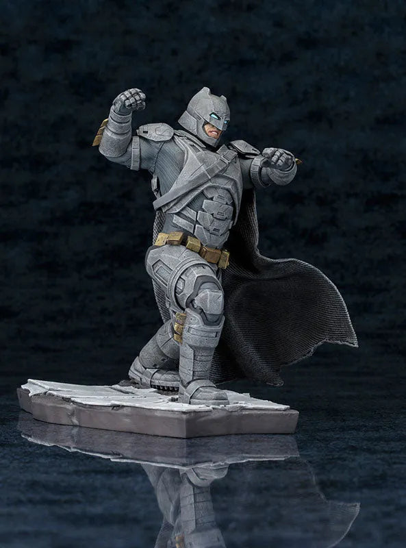 ARTFX+ - Batman vs Superman Dawn of Justice: Batman DAWN OF JUSTICE 1/10ㅤ – Kotobukiya – ActionFigureBrasil