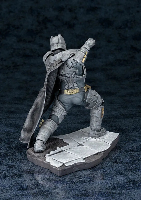 ARTFX+ - Batman vs Superman Dawn of Justice: Batman DAWN OF JUSTICE 1/10ㅤ – Kotobukiya – ActionFigureBrasil