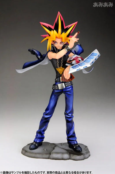 ARTFX J Yu-Gi-Oh! Duel Monsters Yami Yugi 1/7ㅤ – Kotobukiya – ActionFigureBrasil — ângulo diferente