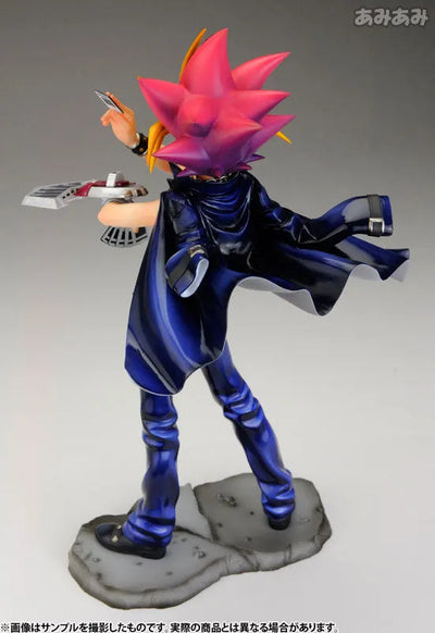 ARTFX J Yu-Gi-Oh! Duel Monsters Yami Yugi 1/7ㅤ – Kotobukiya – ActionFigureBrasil — iluminação de estúdio