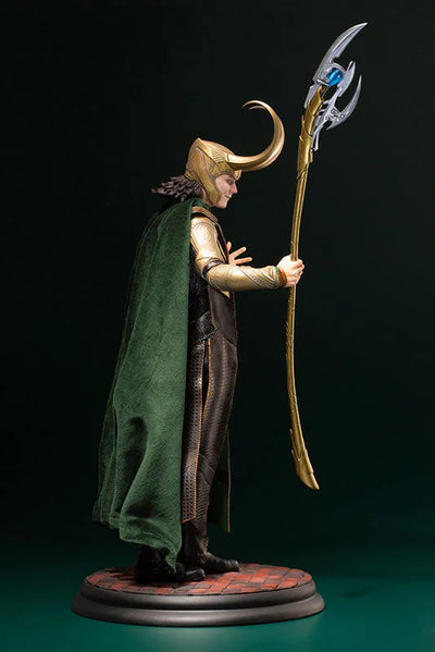 ARTFX Loki -AVENGERS- (Marvel Universe) 1/6 PVC Figureㅤ – Kotobukiya – ActionFigureBrasil — com base expositora