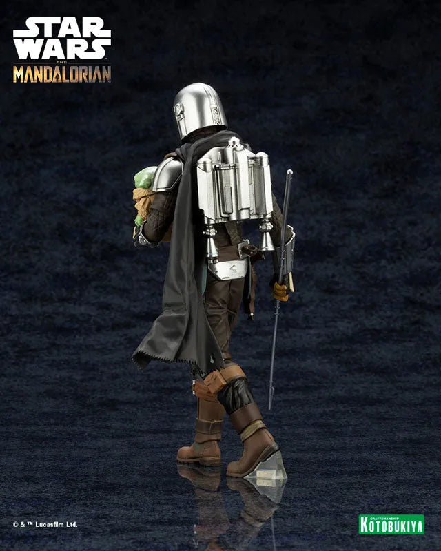 ARTFX+ Mandalorian - Mandalorian & Grogu with Beskar Spear - 1/10 (Kotobukiya)ㅤ – Kotobukiya – ActionFigureBrasil