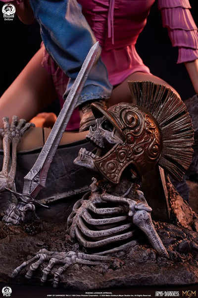 Ash Deluxe Edition - LIMITED EDITION: 250 (Deluxe Edition) – PCS – ActionFigure Brasil — com base expositora