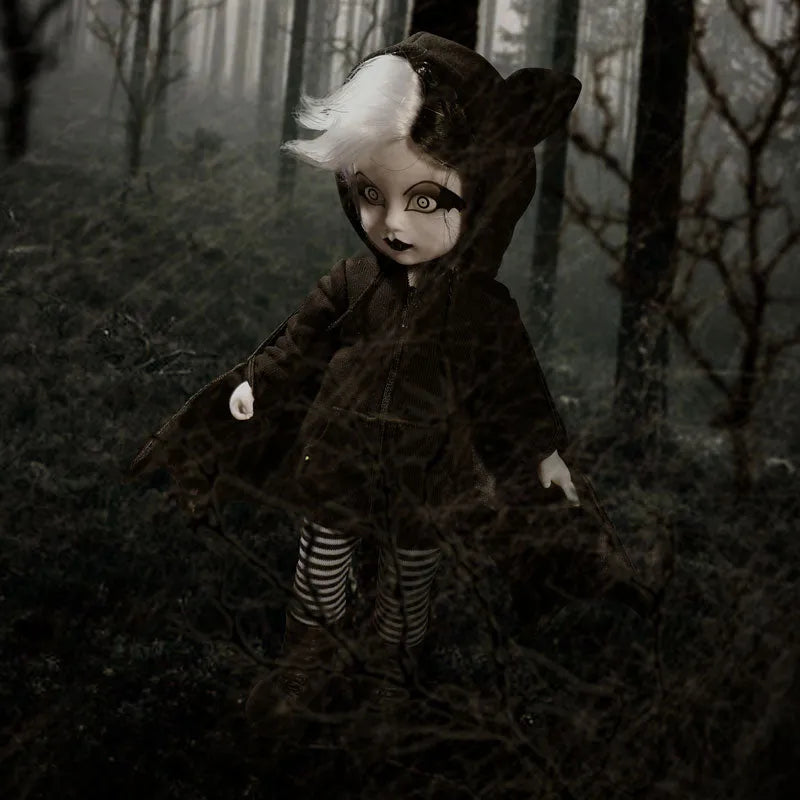 Asia/Mamegyorai Exclusive Living Dead Dolls / Halloween 2018 Vesper Black & White verㅤ – Mezco – ActionFigureBrasil