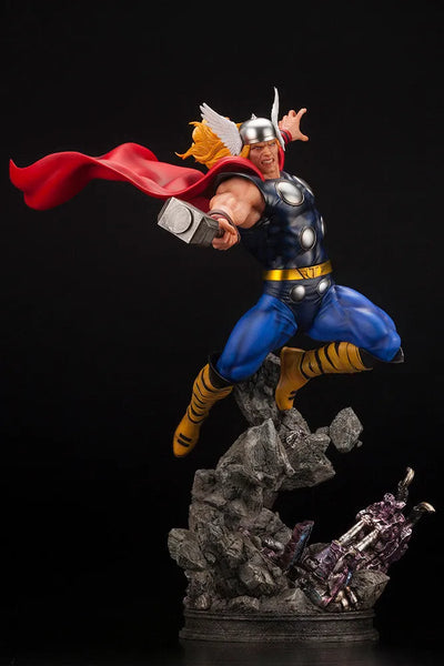 Avengers - Thor - Fine Art Statue - 1/6 (Kotobukiya)ㅤ – Kotobukiya – ActionFigureBrasil — ângulo diferente
