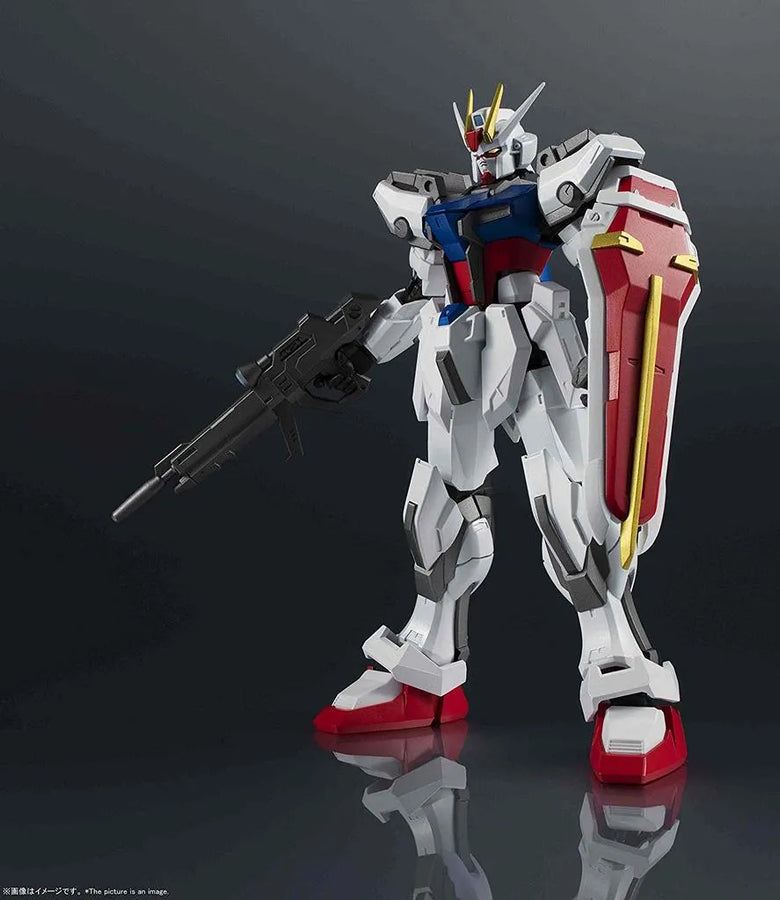 Bandai Gundam Universe GAT-X105 Strike Gundam Figure (Gundam SEED)ㅤ – Bandai Spirits – ActionFigureBrasil