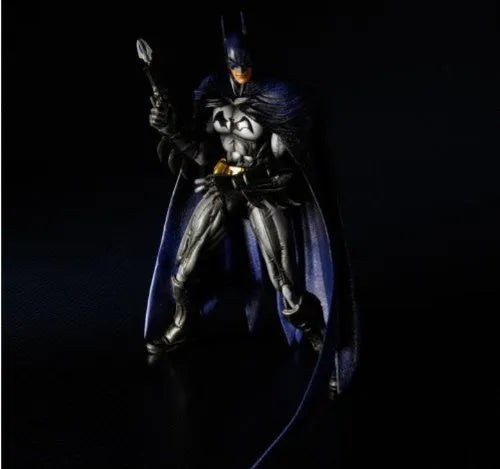 Batman: Arkham City - Batman - Play Arts Kai (Square Enix)ㅤ – Square Enix – ActionFigureBrasil