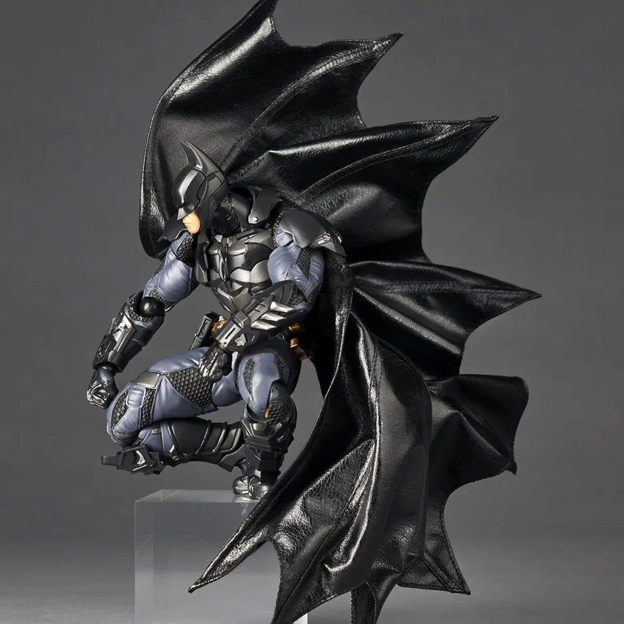 Batman: Arkham Knight – Kaiyodo – ActionFigure Brasil — ângulo diferente