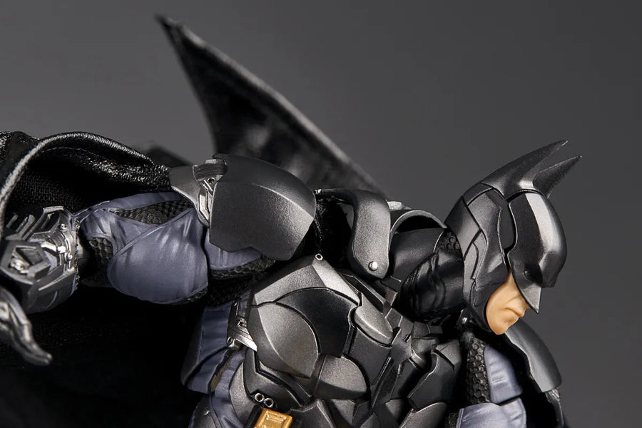 Batman: Arkham Knight – Kaiyodo – ActionFigure Brasil — ângulo diferente