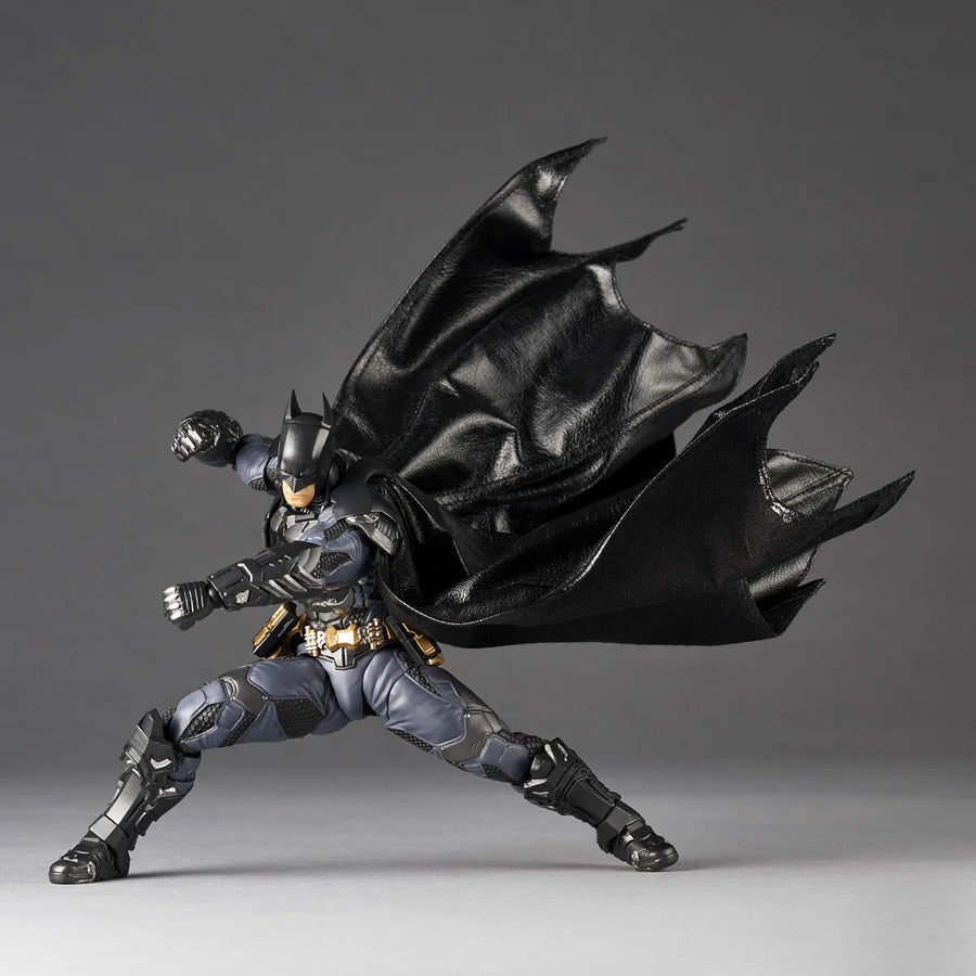 Batman: Arkham Knight – Kaiyodo – ActionFigure Brasil — ângulo diferente