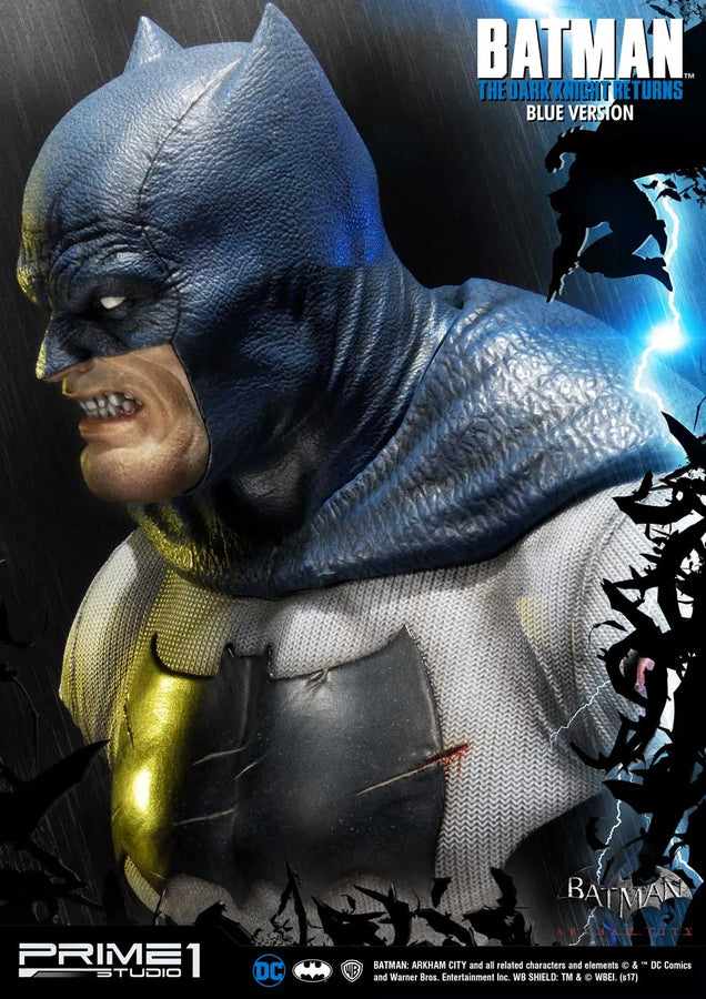 Batman (Blue Version) Batman: Arkham City (The Dark Knight Returns) – Prime1Studio – ActionFigure Brasil