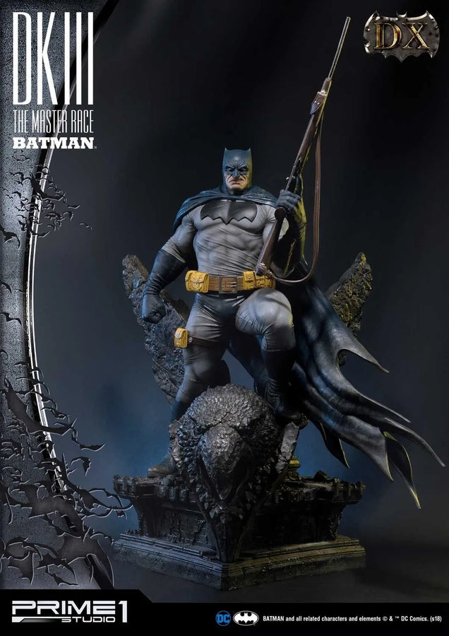 Batman (Deluxe Version) Batman Dark Knight III The Master Race (Comics) – Prime1Studio – ActionFigure Brasil