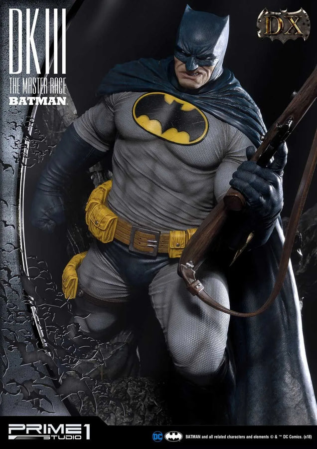 Batman (Deluxe Version) Batman Dark Knight III The Master Race (Comics) – Prime1Studio – ActionFigure Brasil