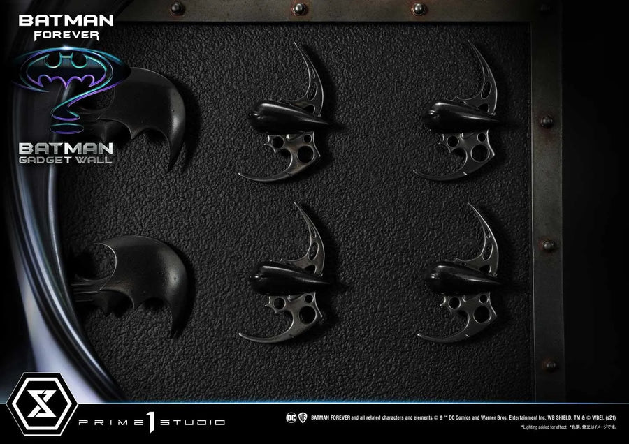 Batman Gadget Wall (Regular Version) Batman Forever – Prime1Studio – ActionFigure Brasil