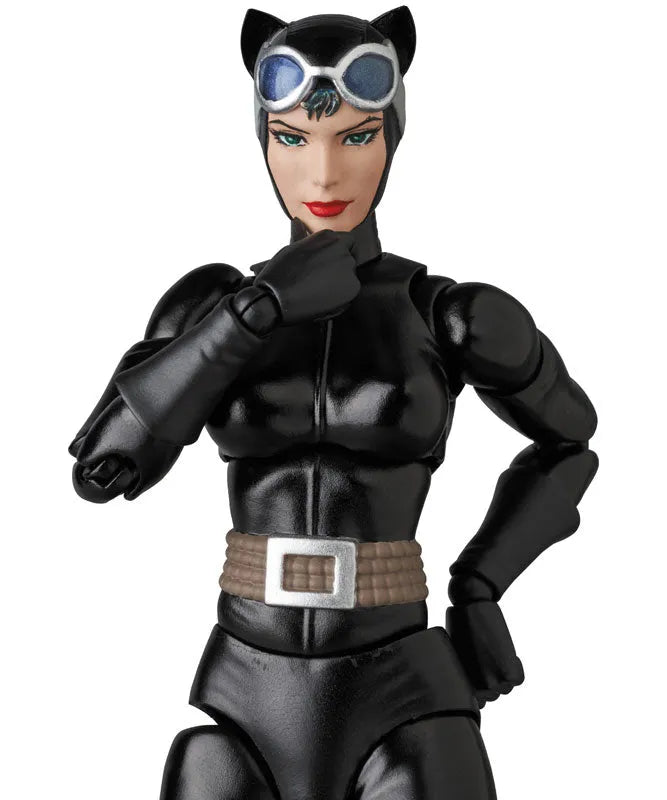Batman: Hush - Catwoman - Mafex No. 123 (Medicom Toy)ㅤ – Medicom Toy – ActionFigureBrasil