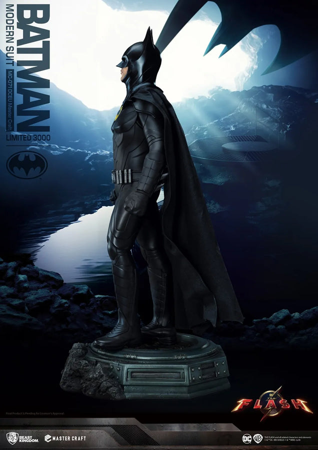 Batman Modern Suit - LIMITED EDITION: 3000 – Beast Kingdom – ActionFigure Brasil
