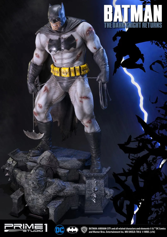 Batman (Regular Version) Batman: Arkham City – Prime1Studio – ActionFigure Brasil