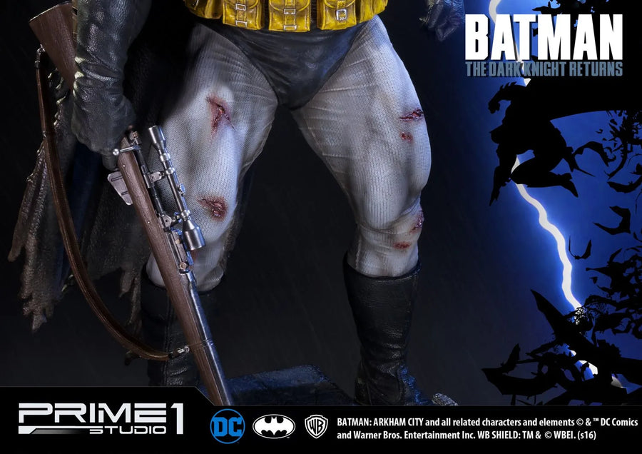 Batman (Regular Version) Batman: Arkham City – Prime1Studio – ActionFigure Brasil