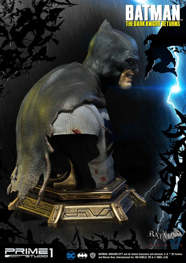 Batman (Regular Version) Batman: Arkham City (The Dark Knight Returns) – Prime1Studio – ActionFigure Brasil