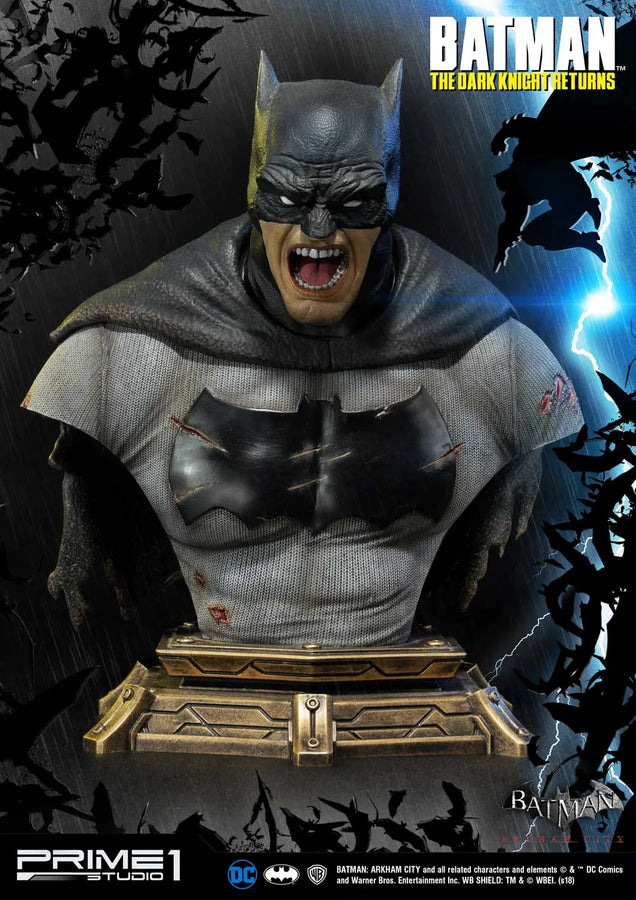 Batman (Regular Version) Batman: Arkham City (The Dark Knight Returns) – Prime1Studio – ActionFigure Brasil
