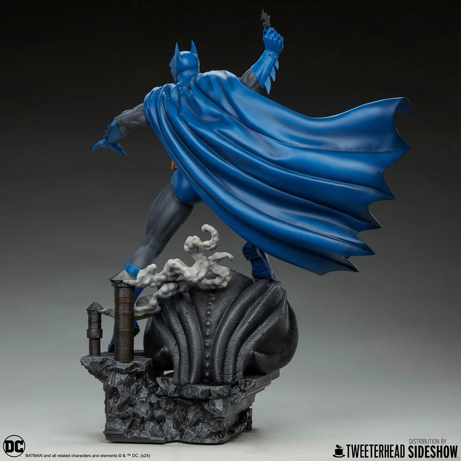 Batman™ (Retro Edition) - LIMITED EDITION: 150 (Sixth Scale) – Tweeterhead – ActionFigure Brasil