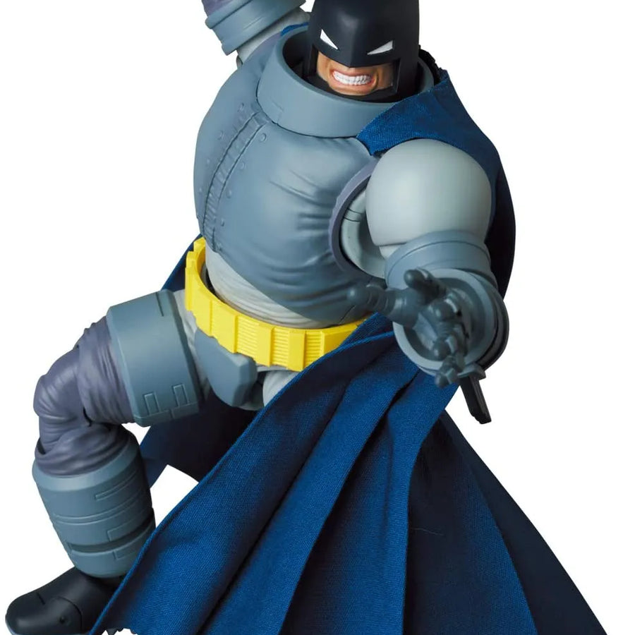 Batman: The Dark Knight Returns - Batman - Bruce Wayne - Mafex No.146 - Armored (Medicom Toy)ㅤ – Medicom Toy – ActionFigureBrasil