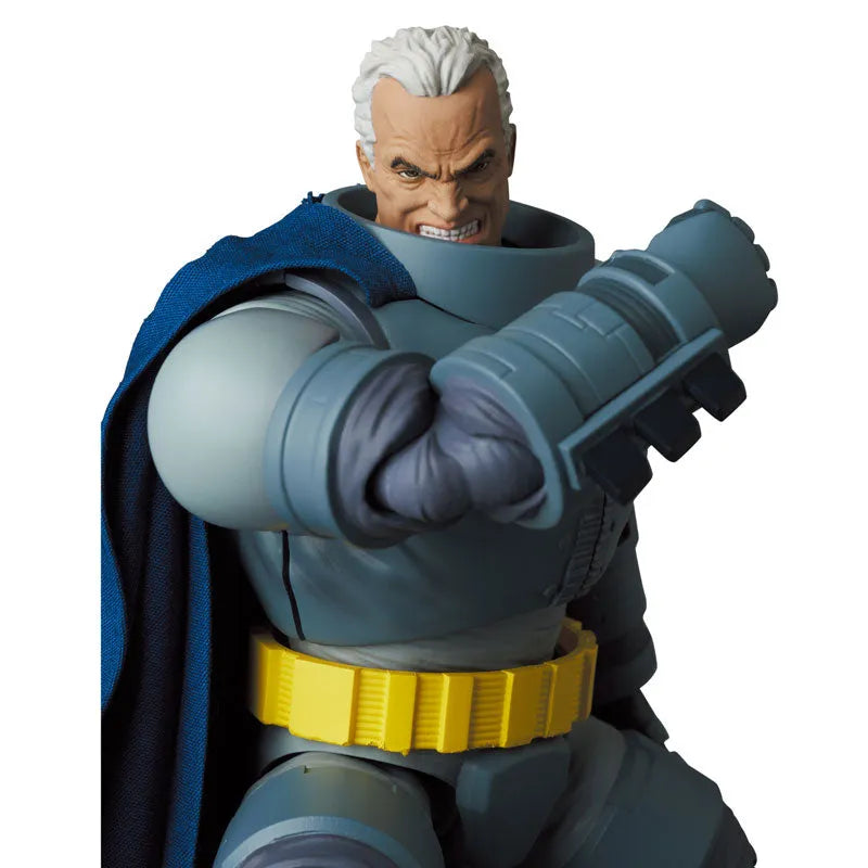 Batman: The Dark Knight Returns - Batman - Bruce Wayne - Mafex No.146 - Armored (Medicom Toy)ㅤ – Medicom Toy – ActionFigureBrasil